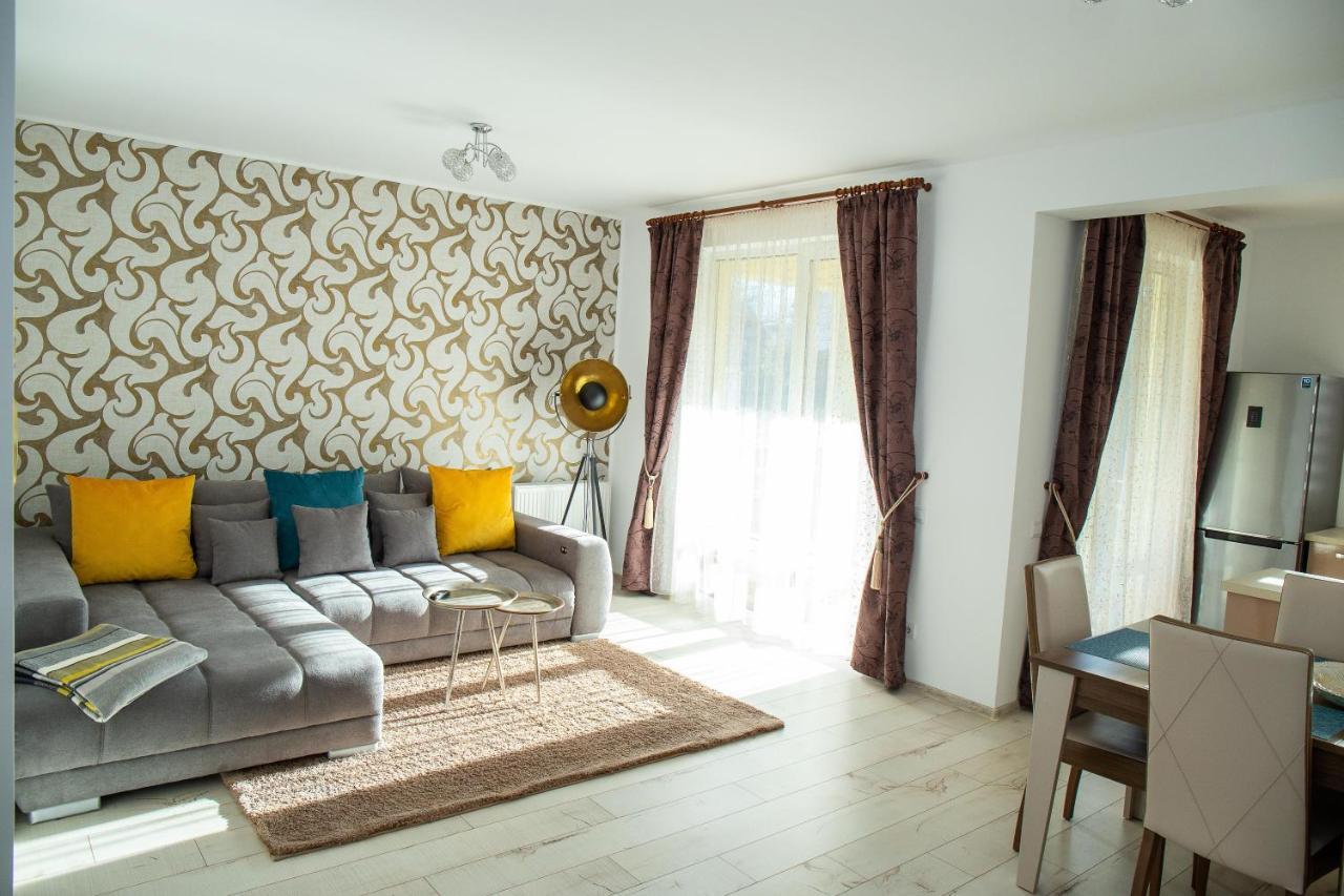 Apartament Luxury Irina Apartment ริชนอฟ ภายนอก รูปภาพ