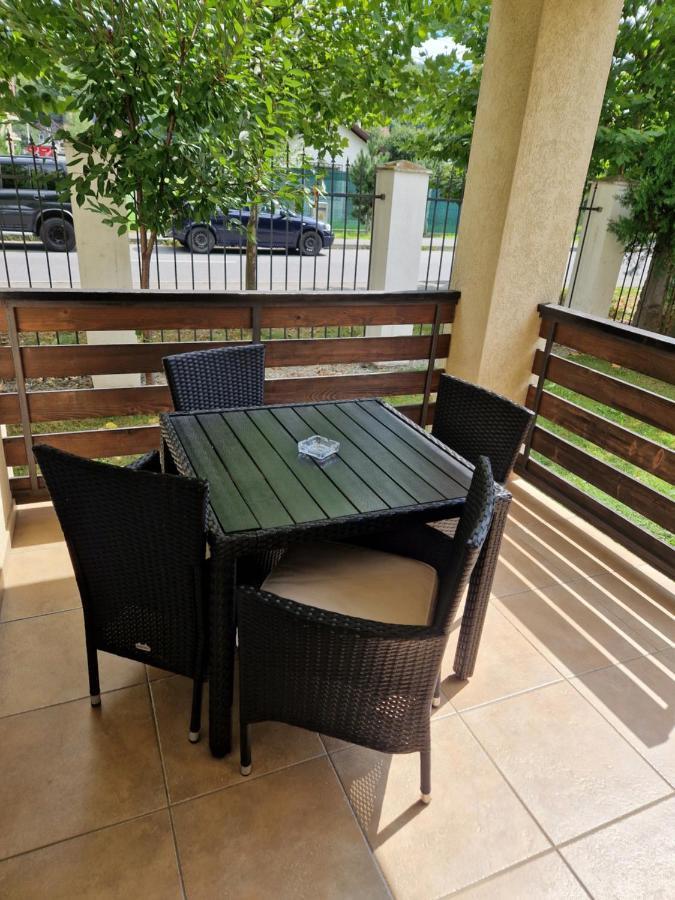 Apartament Luxury Irina Apartment ริชนอฟ ภายนอก รูปภาพ